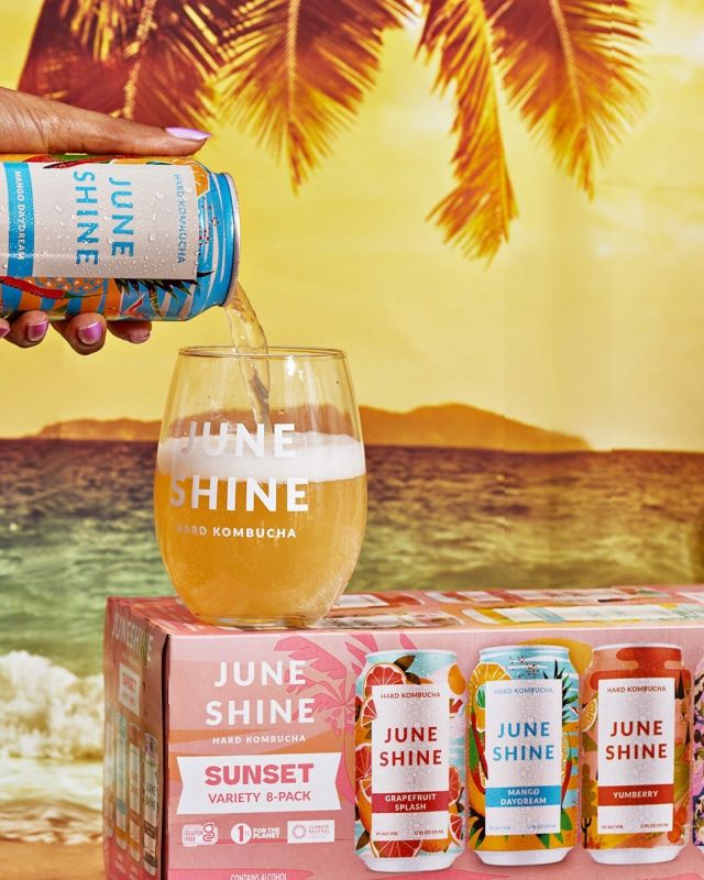 ⚠NEW PRODUCT ALERT!!!

@juneshineco Sunset Variety Pack might be the closest thing to sipping actual sunshine… Mango Daydream, Grapefruit Paloma, Black Cherry Breeze and—a fresh, new nod to a certain peace-loving gem we dropped last summer—Yumberry 🍓 No matter where you’re headed, it’s all good.

Talk to your sales rep today or jump to the link in our bio to Retailer Portal and place your ORDER NOW!

#juneshineco #juneshine #sunsetvarietypack #varietypack #mixpack #mangodaydream #grapefruitpaloma #blackcherrybreeze #yumberry #hardkombucha #kombucha #booch #lknifeandson